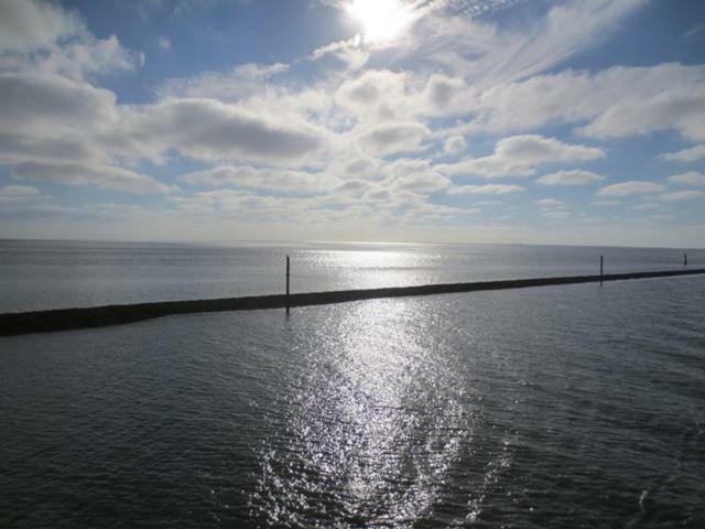 Luft Und Meer 4**** Ferienwohnung Hage Bagian luar foto